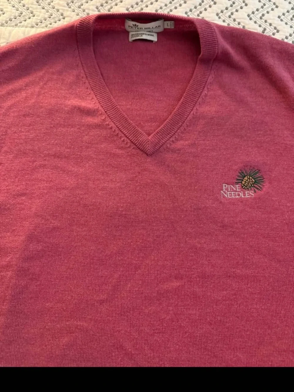 Peter Millar Men's large V-Neck cashmere Sweater in Berry Red/Rose